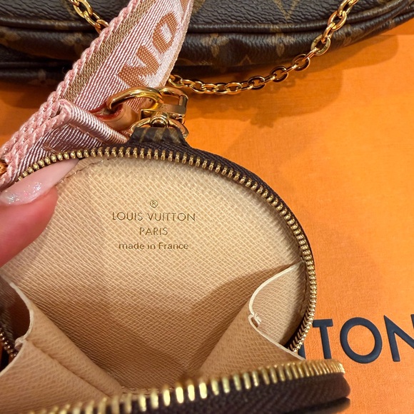 Louis Vuitton Brown Monogram Crossbody with Pink Strap - Picture 6 of 13